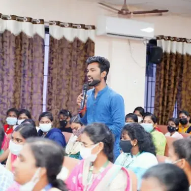 Agni SIragugal - Siragai viri Uyara Para