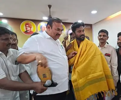 Agni Siragugal - Award