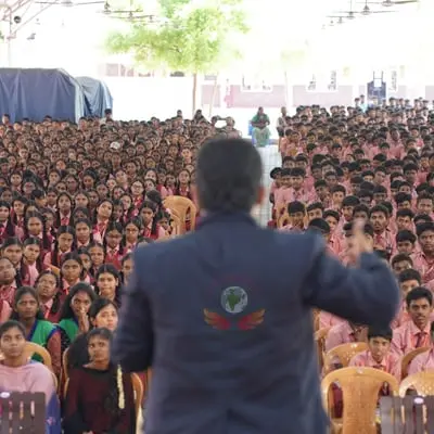 Agni Siragugal - Education 